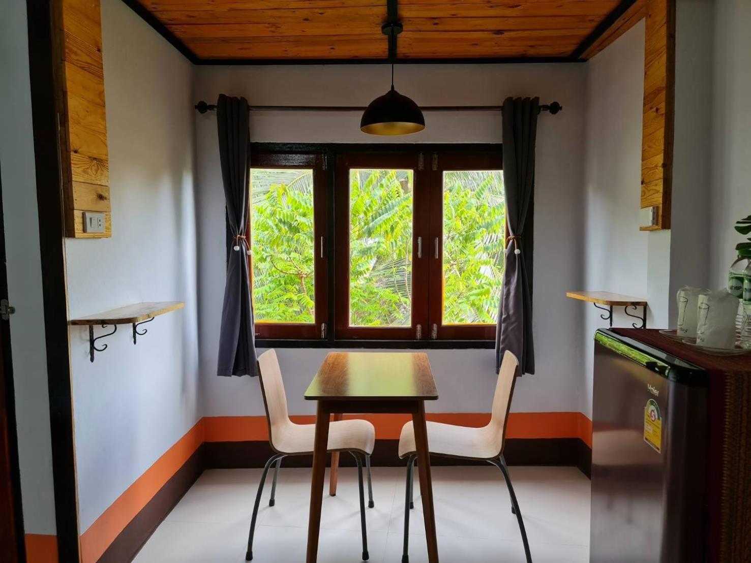 Mookboonchu Guesthouse ,Kohmook Trang Koh Mook Exteriör bild