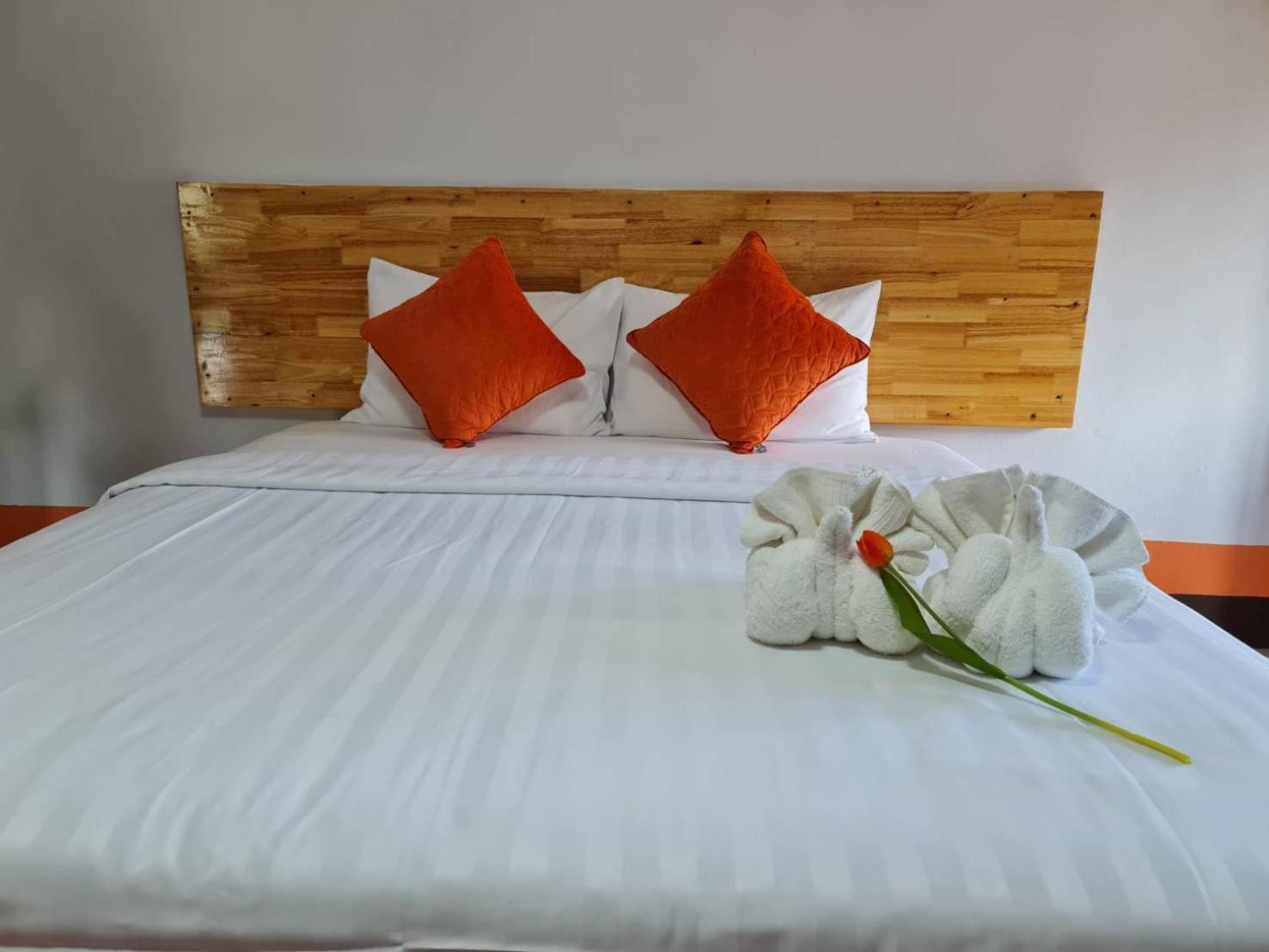 Mookboonchu Guesthouse ,Kohmook Trang Koh Mook Exteriör bild