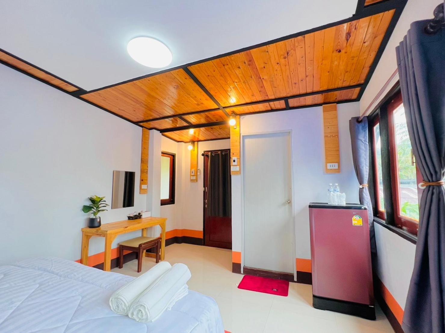 Mookboonchu Guesthouse ,Kohmook Trang Koh Mook Exteriör bild