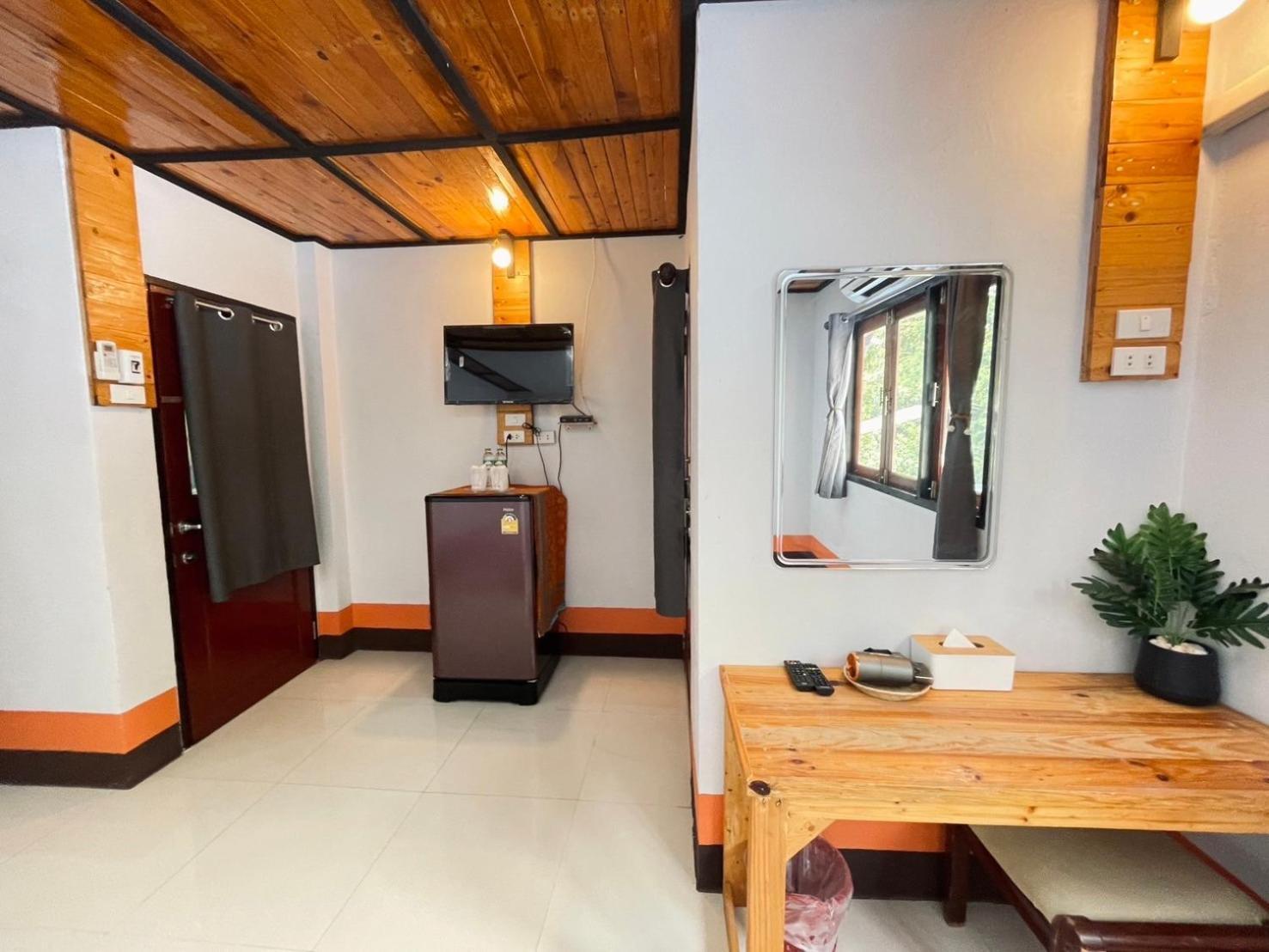 Mookboonchu Guesthouse ,Kohmook Trang Koh Mook Exteriör bild