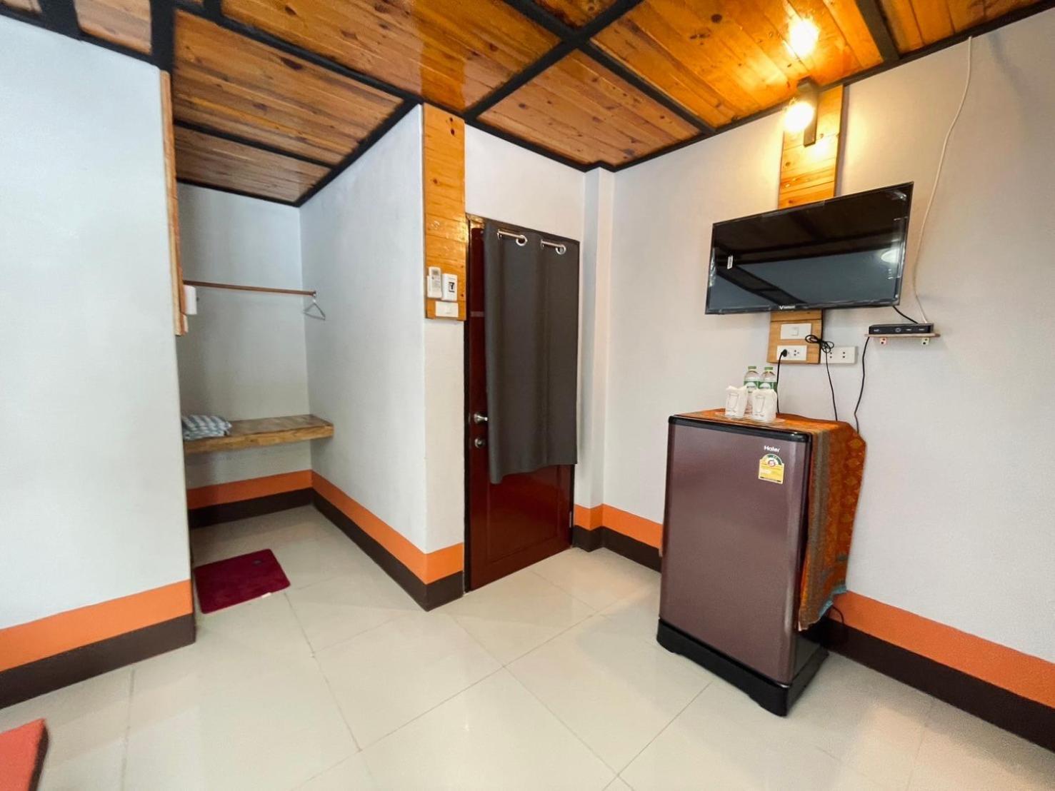 Mookboonchu Guesthouse ,Kohmook Trang Koh Mook Exteriör bild